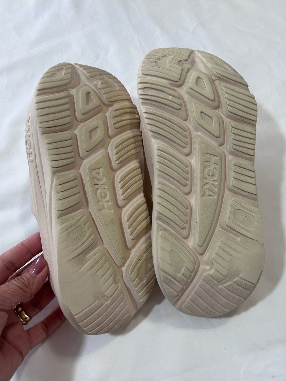 HOKA Beige Ora Recovery Slide,W7 - Picture 5 of 16